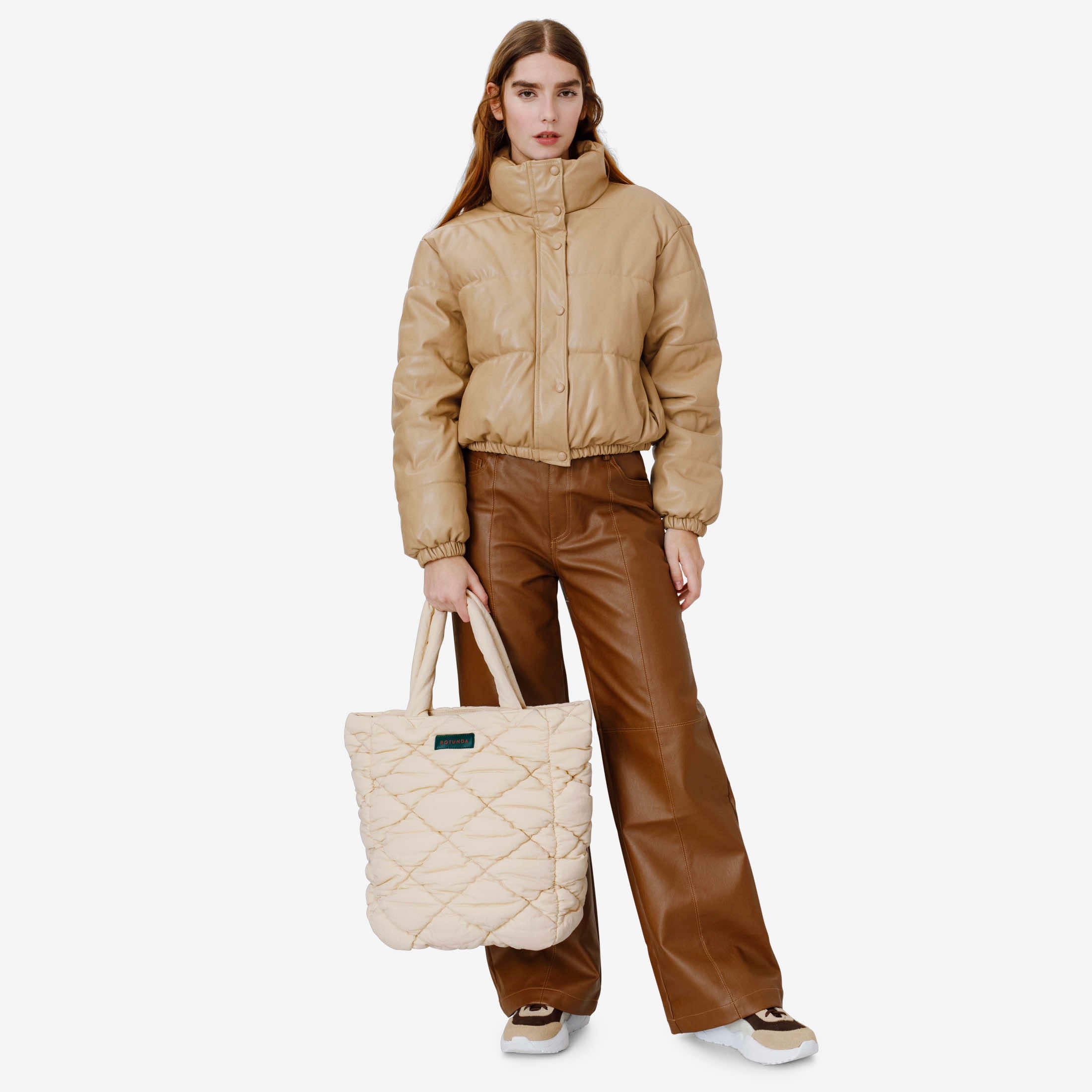 model-image-Off White