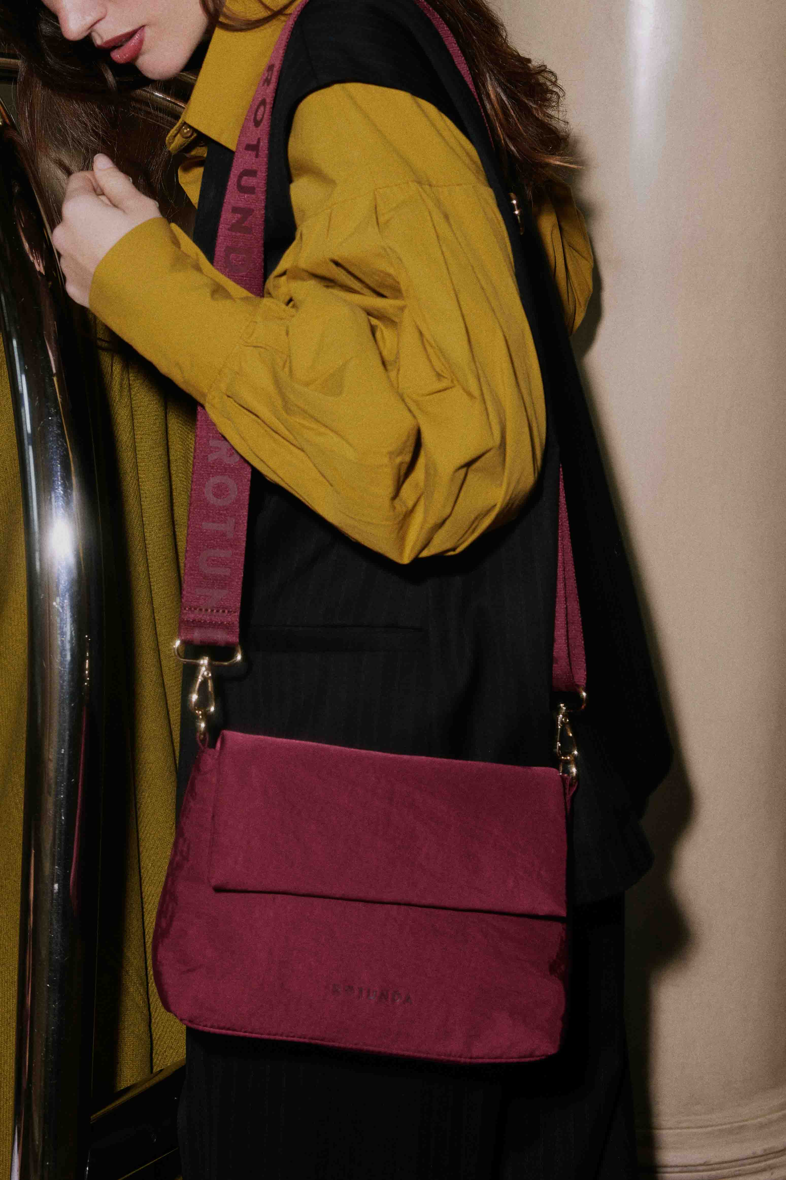 Noire Crossbody Bag
