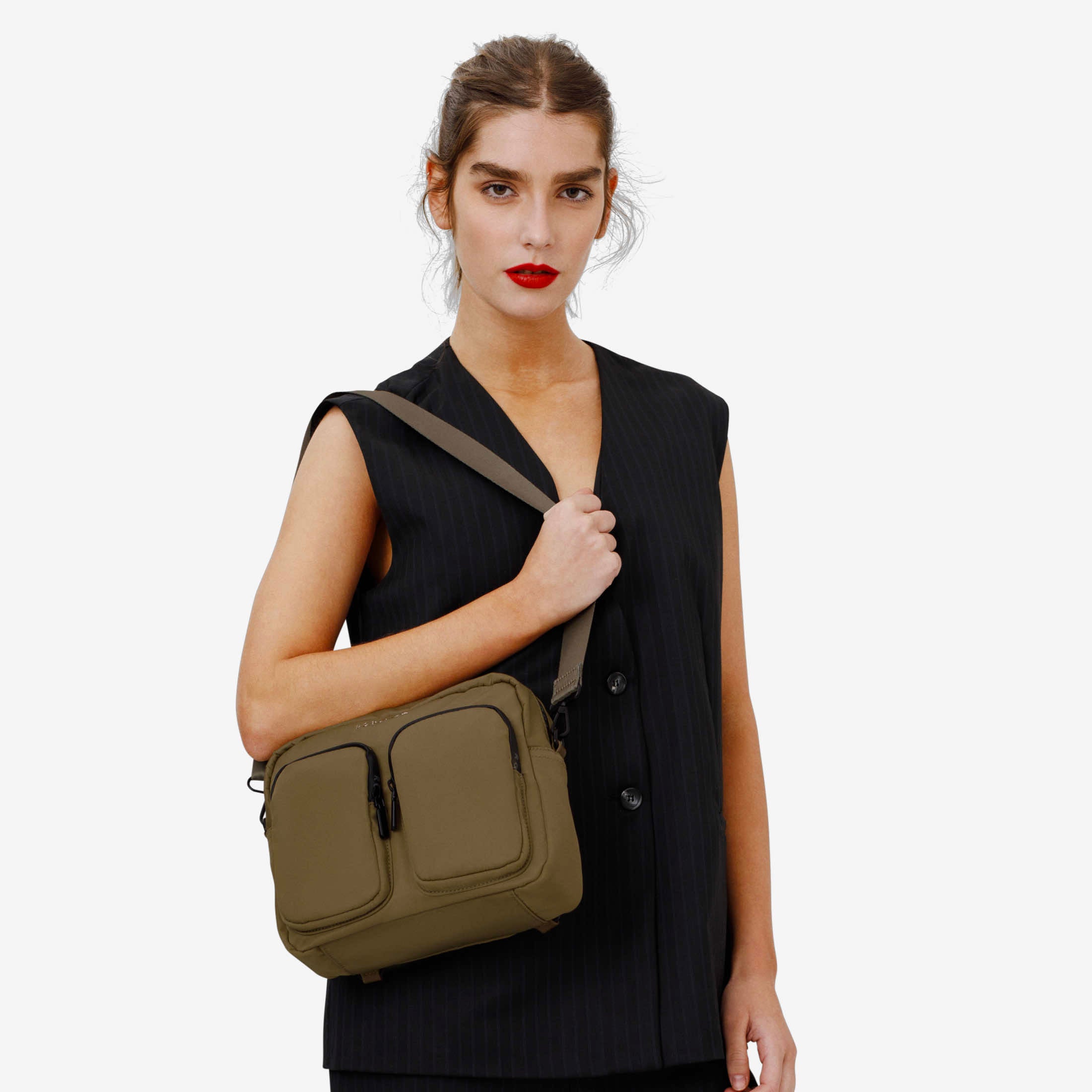 model-image-Olive