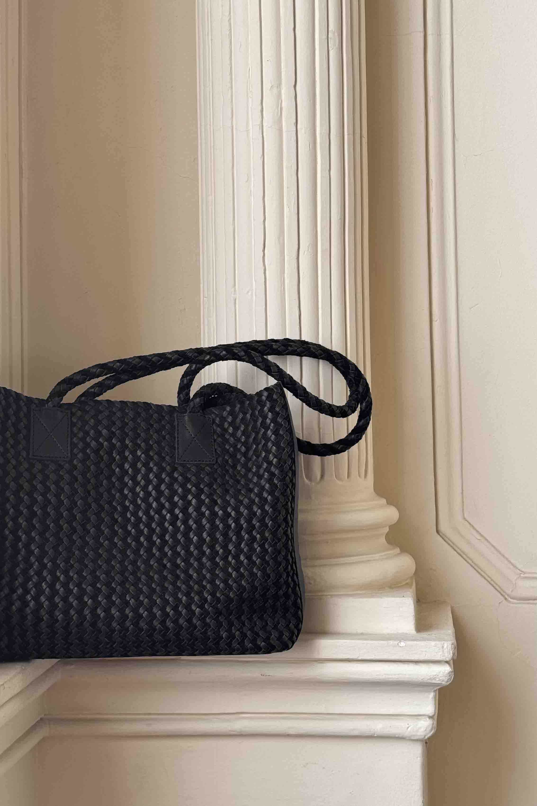 Reda Shoulder Bag