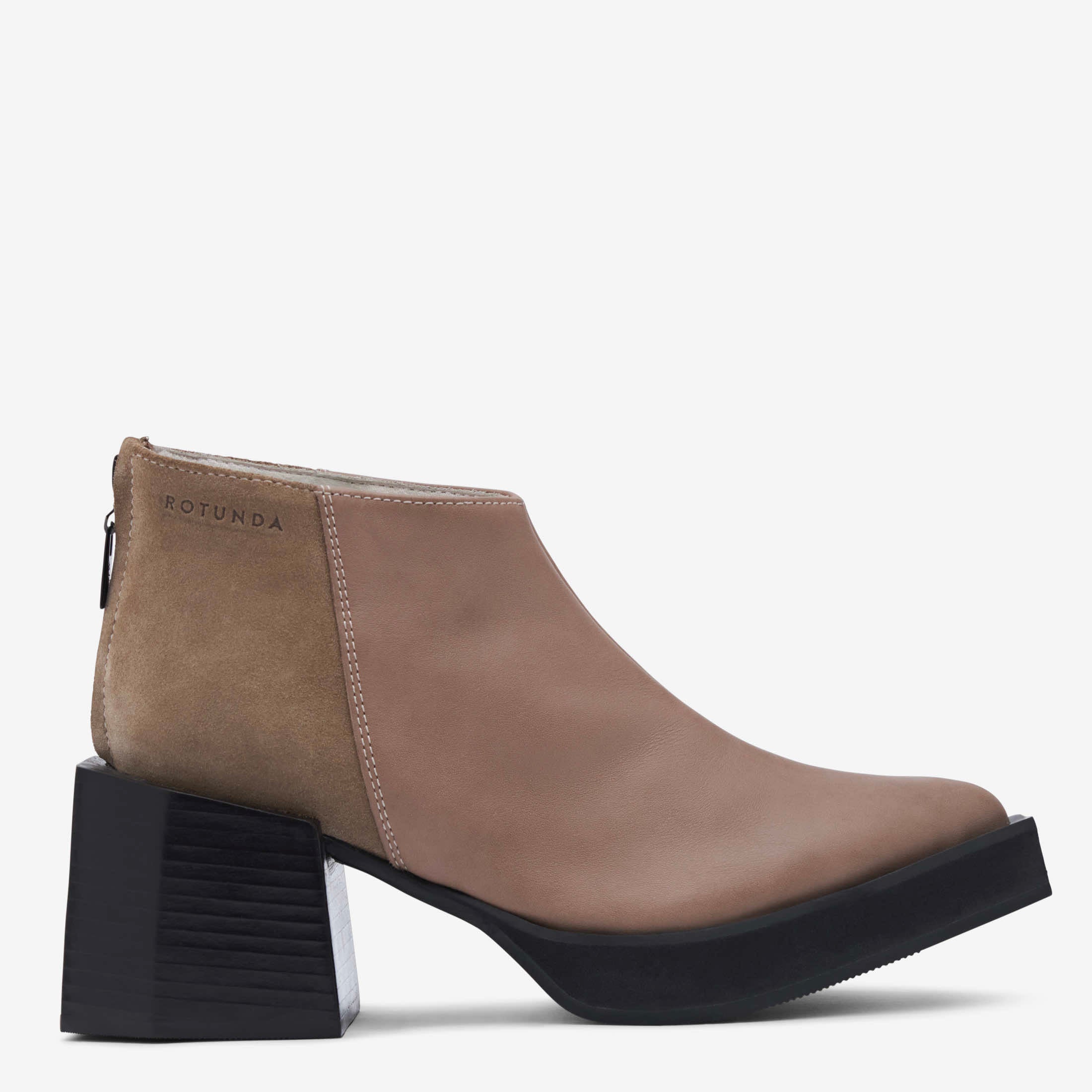 Anue Ankle Boots