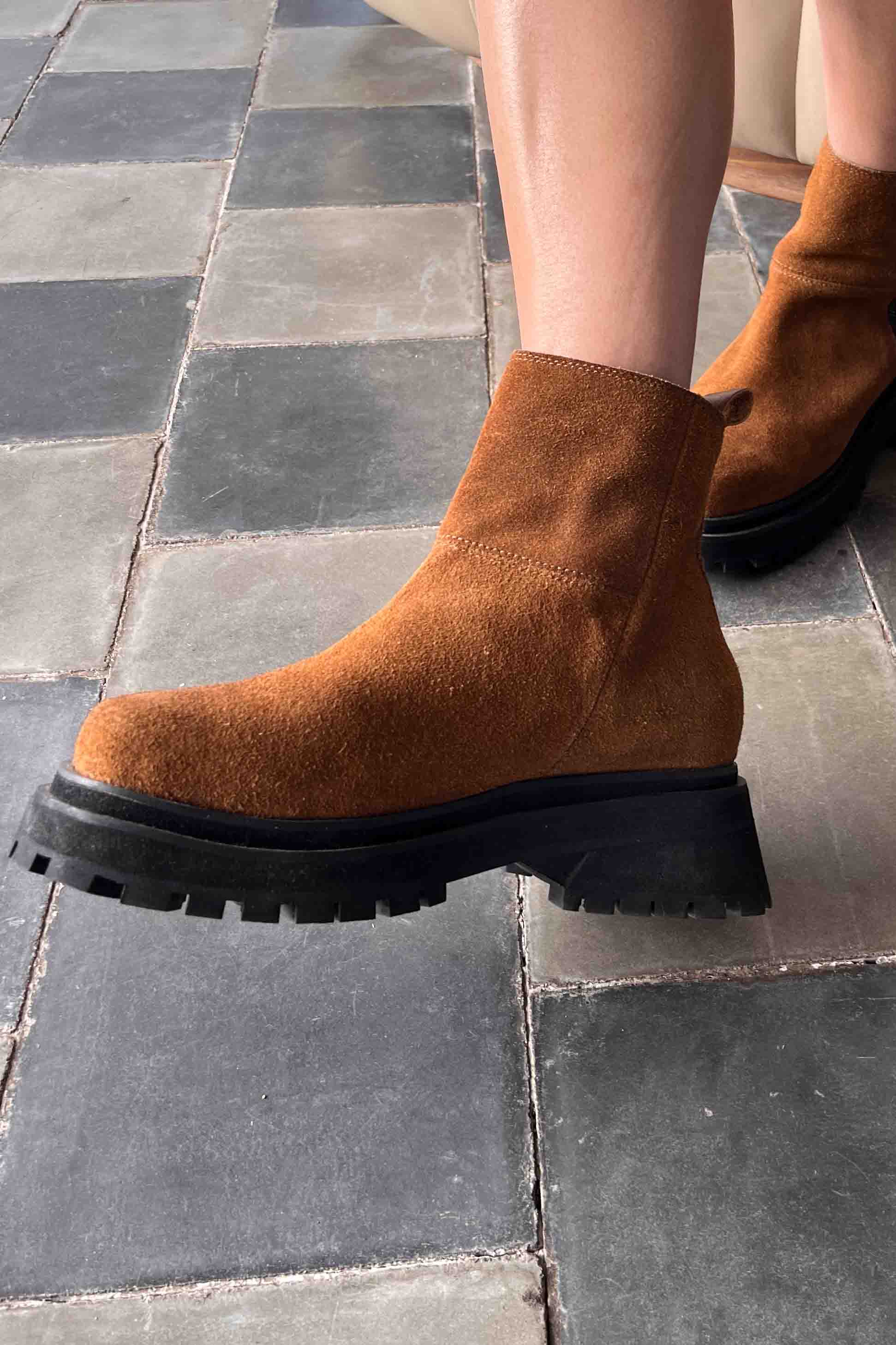 Hidro Ankle Boots