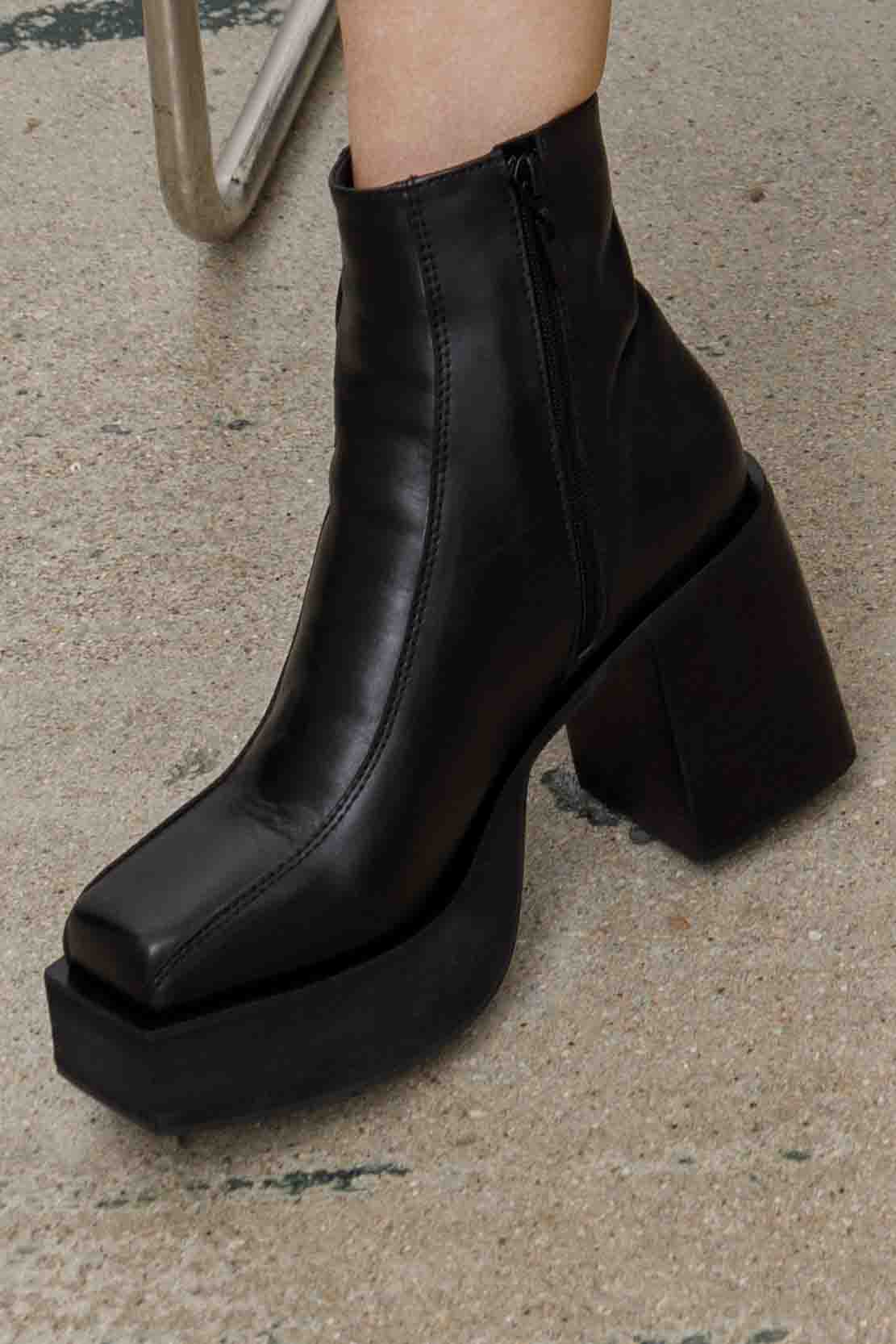 Les bottes à plateforme 